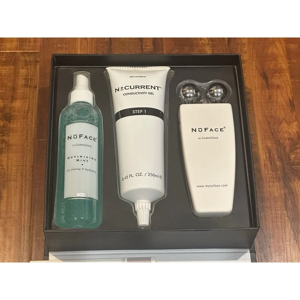 NuFACE by CarolCole Carol Cole Microcurrent Facial Toning System Kit